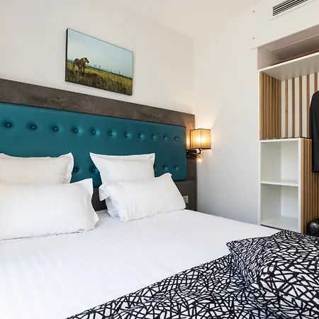 Hôtel Carré Vieux Port-3